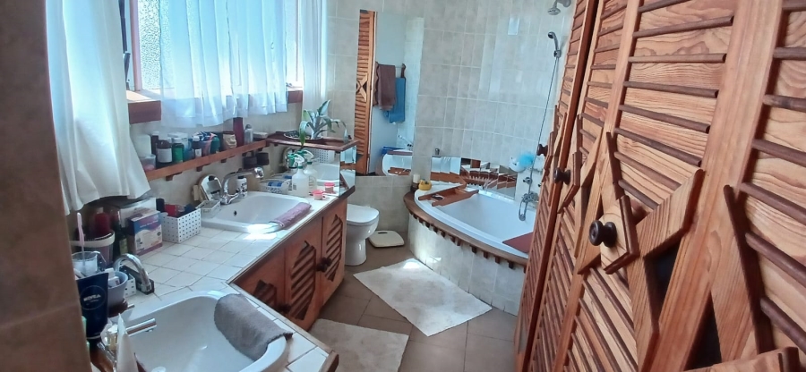 4 Bedroom Property for Sale in Reitz Free State